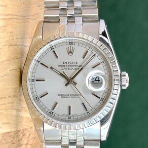 ROLEX MENS DATEJUST SILVER INDEX-ROMAN DIAL ENGINE TURNED JUBILEE WATCH 16220
